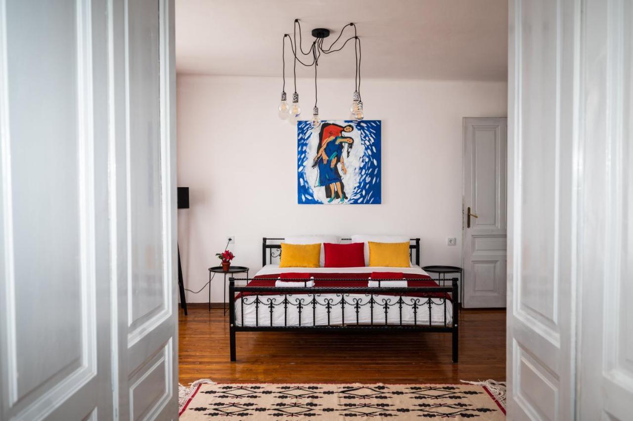 Authentic Design 2bdr Apartment in old town Apartment